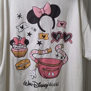 WDW Parls Graphic Tee with Pink and Black Design
